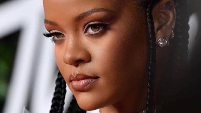 La cantante de pop Rihanna ha debutado en la lista que divulga The Sunday Times sobre los músicos más ricos del Reino Unido La cantante de pop Rihanna ha debutado en la lista que divulga The Sunday Times sobre los músicos más ricos del Reino Unido