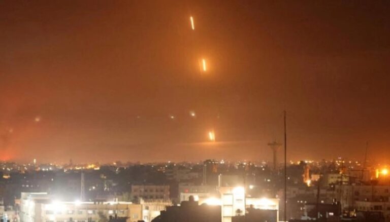Continúan los ataques entre Israel y Gaza en el décimo día de escalada bélica