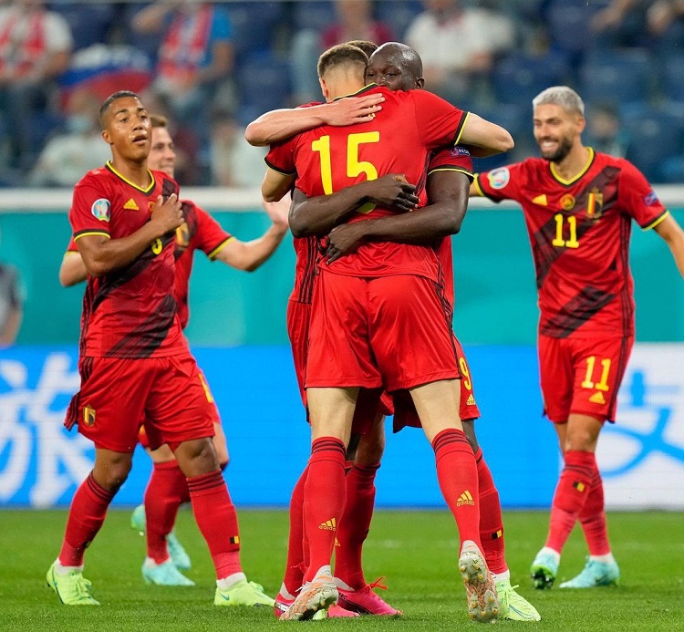 Bélgica pasó la aplanadora ante una Rusia sin ideas