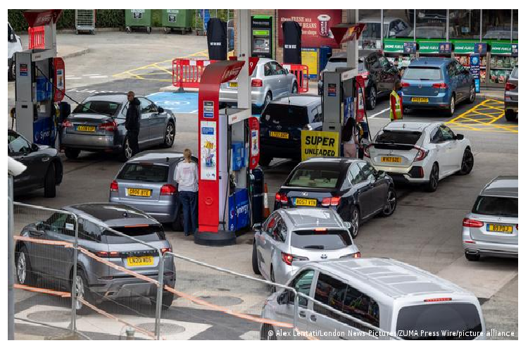 Escasez en gasolineras del Reino Unido podría durar otra semana