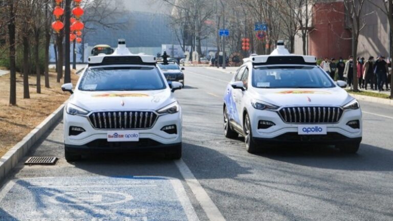 Los primeros taxis sin conductor entran en servicio en Pekín