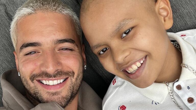 Maluma hace feliz a un niño con cáncer