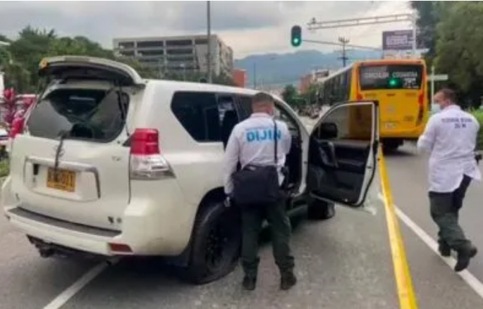 Conductor mató a un joven venezolano limpiavidrios en Medellín