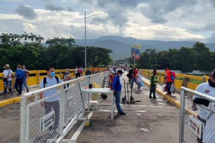 Tren de Aragua cobra «vacuna» por pasar Puente Internacional Simón Bolívar