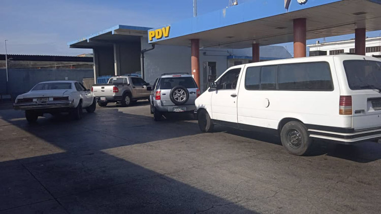 Vuelve el «Pico y Placa» a las gasolineras de Paraguaná