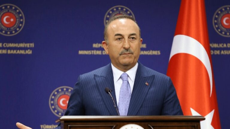 Turquía demanda acuerdo por escrito de Suecia y Finlandia antes de aprobar su entrada en la OTAN