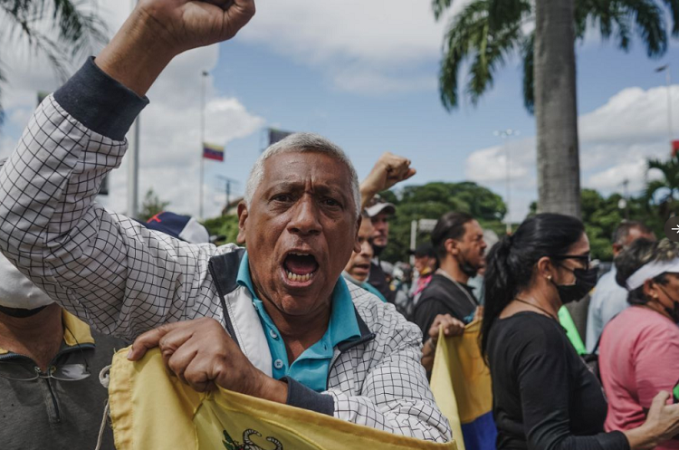 Nuevamente trabajadores del sector salud, educación, jubilados y pensionados protestaron en Caracas contra la Onapre
