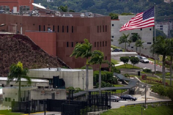 Canciller venezolano acusa a EEUU de crear deliberadamente alarma en el país