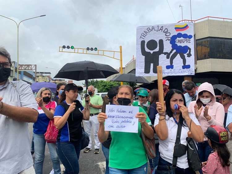 Docentes protestan por incumplimiento de pagos vacacionales en Valera