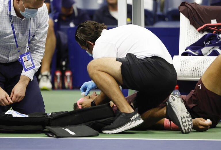 Nadal sufrió un raquetazo en la nariz en US Open