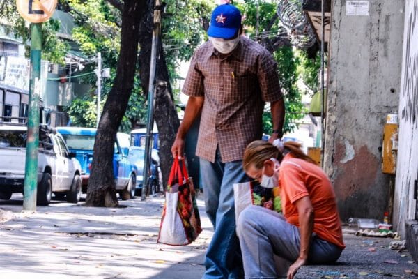 Encuesta | 51% de los venezolanos indica que su situación económica ha empeorado