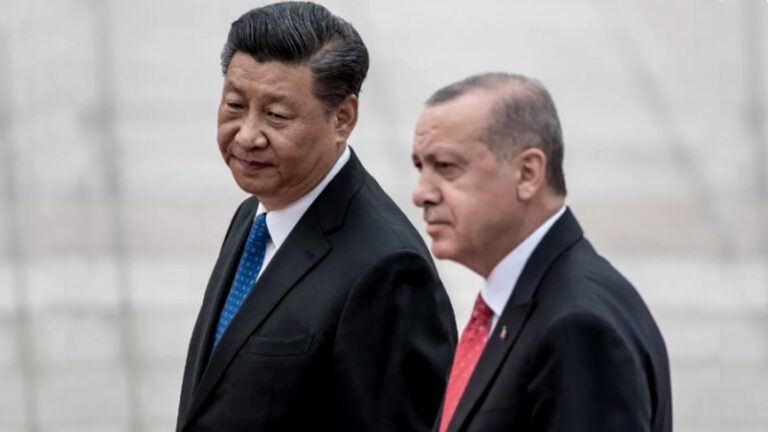 Presidente chino Xi Jinping pide a Erdogan «consolidar la confianza política»
