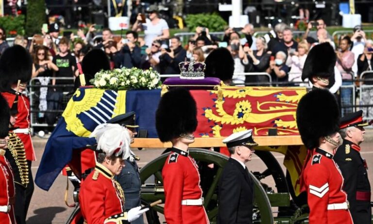 Londres y el mundo dan el último adiós a la reina Isabel II