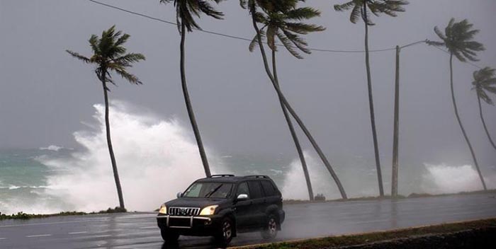 Onda Tropical 39 podría convertirse en ciclón y afectar costas venezolanas