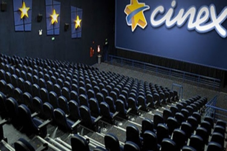 Caracas estrena sala de cine para personas con autismo y Síndrome de Down
