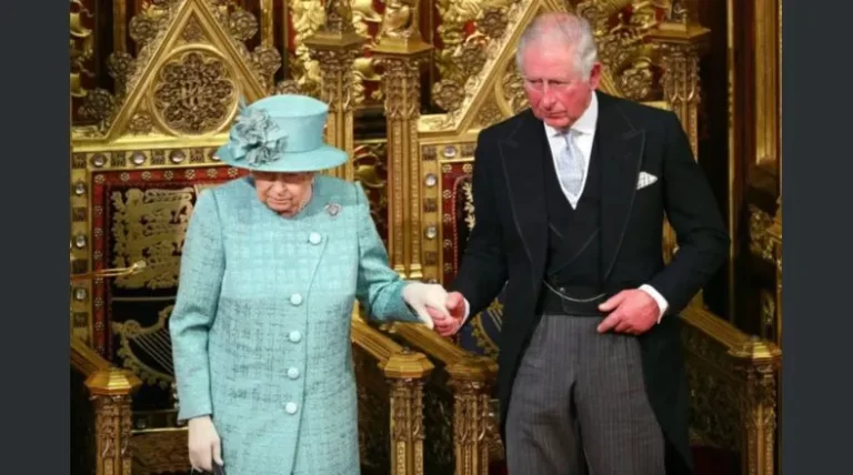Carlos III causó indignación en redes sociales por gesto racista en el funeral de la Reina Isabel II