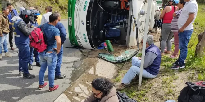 Al menos 20 muertos deja un accidente de tránsito en el suroeste de Colombia