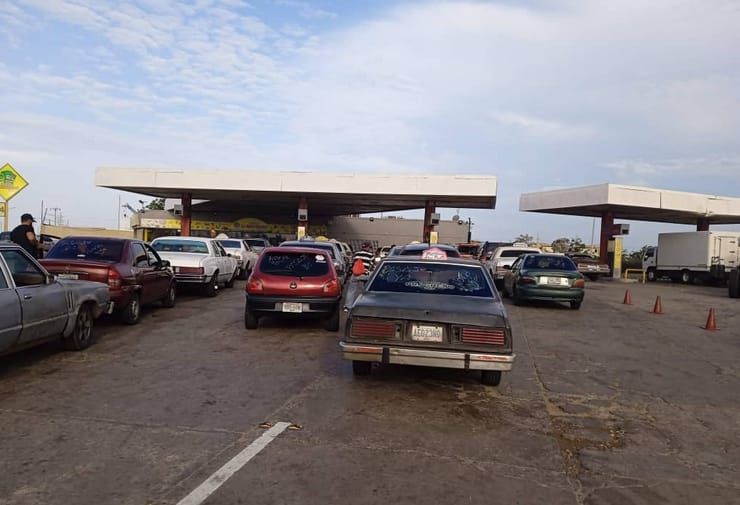 Eliminan subsidio de combustible a transportistas en Paraguaná
