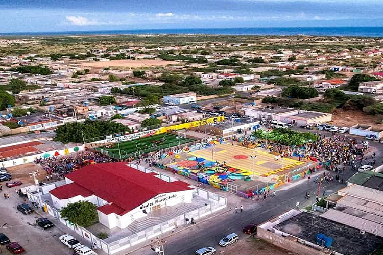 Punta Cardón estrena Complejo Deportivo Cultural