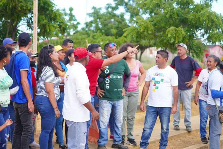 Alcalde de Miranda realiza jornada de saneamiento ambiental en Urbanización Francisco de Miranda