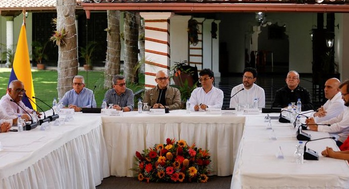 Colombia y ELN relanzan diálogos de paz desde Caracas