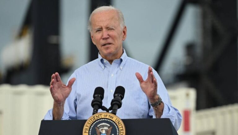 Biden se vuelca a la campaña electoral para salvar a los demócratas