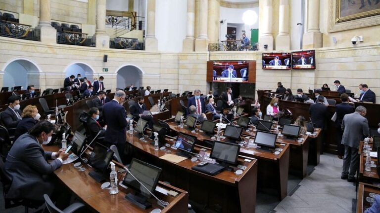 Senado de Colombia aprueba proyecto de ley de paz total