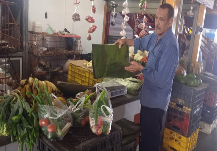 Paraguaneros compran con anticipación los ingredientes para las hallacas