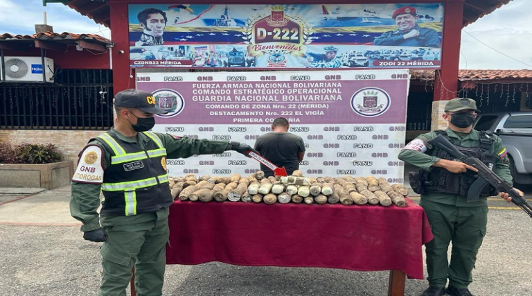 Incautan más de 77 kilos de droga oculta en yucas