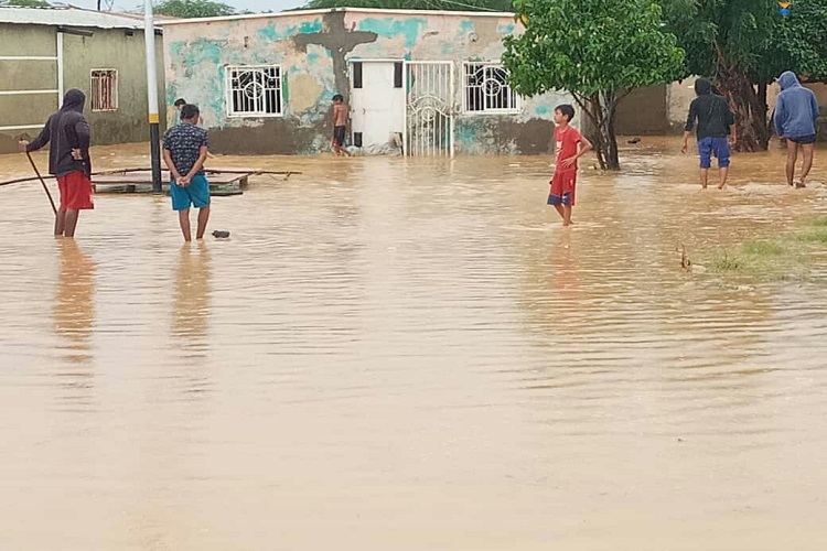 Poblaciones de Buchivacoa están bajo lluvias desde la madrugada de este 5-Nov