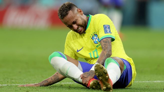 Confirmado: Neymar Jr. sufrió esguince de tobillo y se pierde el resto de la fase de grupos del Mundial