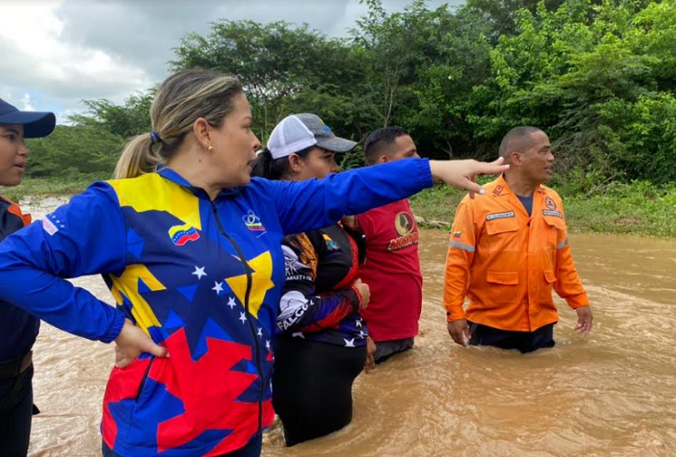 Abordan contingencia por lluvias en Tocópero y Zamora