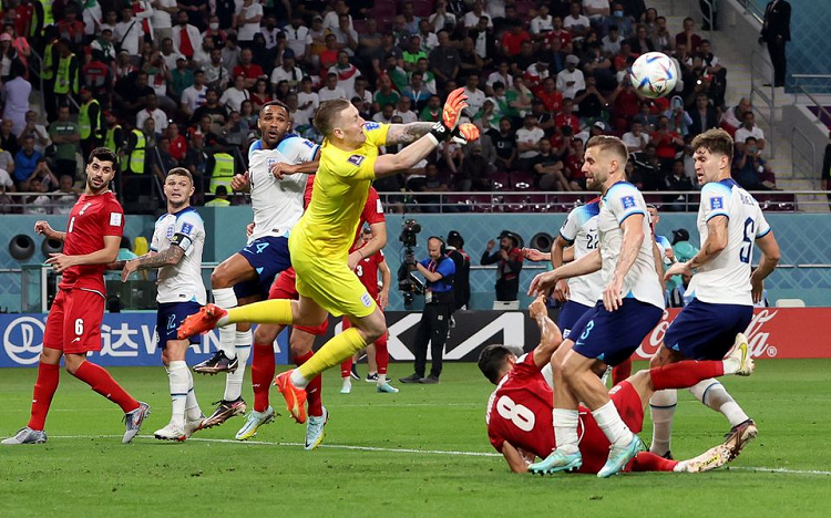 Inglaterra derrotó 6-2 a Irán en su primer partido de la Copa del Mundo