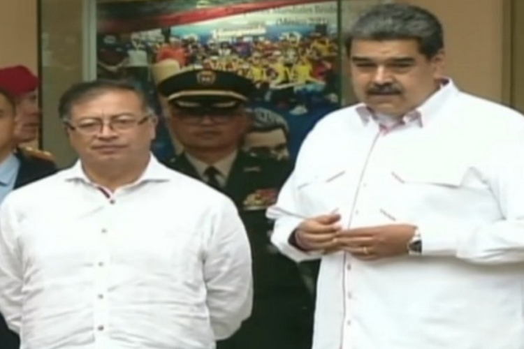 Presidente de Colombia llegó a Caracas para reunión con Maduro