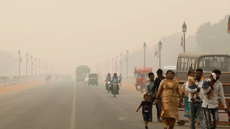La capital india cierra sus escuelas, asfixiada por la contaminación
