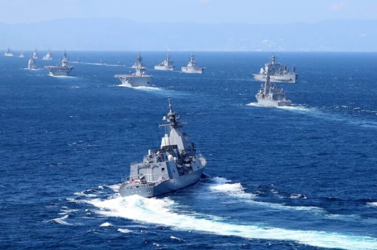 Japón promete reforzar su capacidad militar