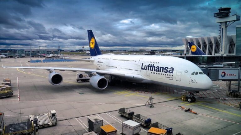 Lufthansa prevé anular hasta un 90% de sus vuelos por la huelga en Alemania