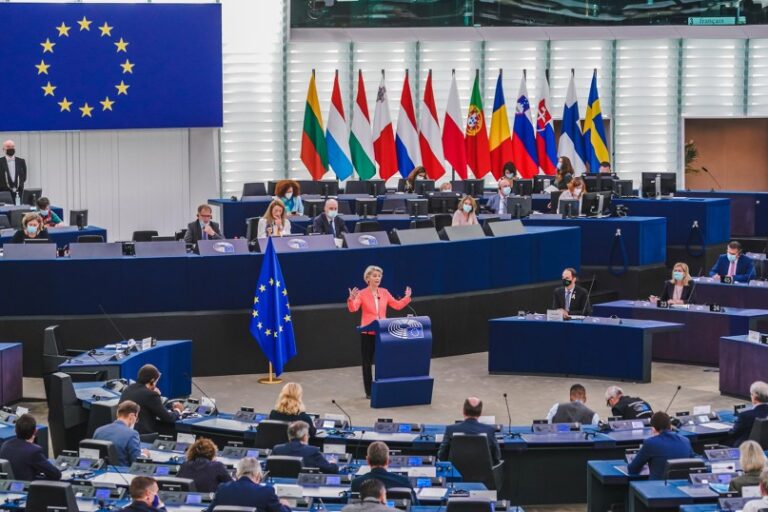 El Parlamento Europeo etiqueta a Rusia como «patrocinador del terrorismo»