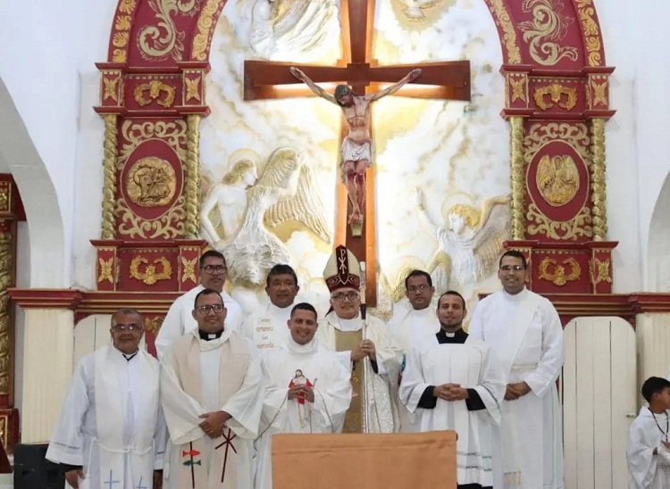Celebrada toma de posesión del nuevo párroco de Inmaculada Concepción de Capatárida