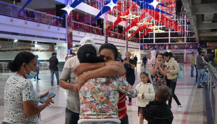 Retornan a Venezuela 97 connacionales desde México a través del Plan Vuelta a la Patria
