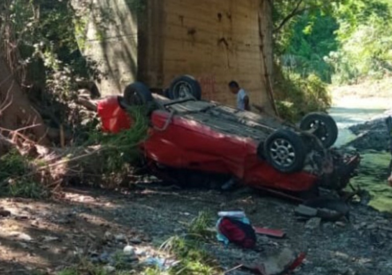 Muere Sargento de la GNB al caer su vehículo de un puente
