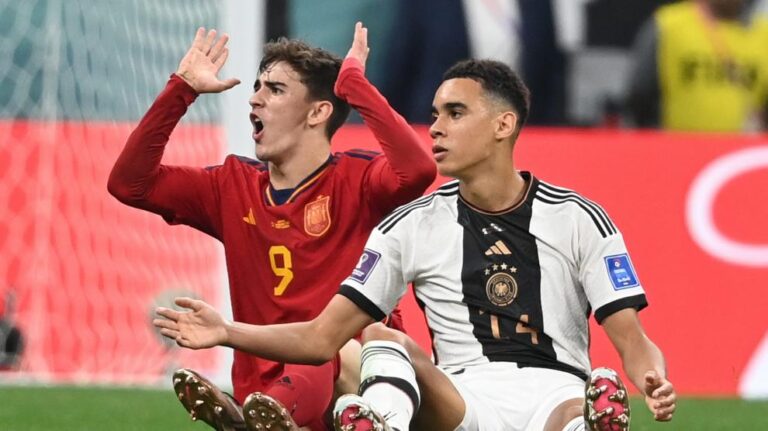 Alemania evitó ser eliminada al empatar con España
