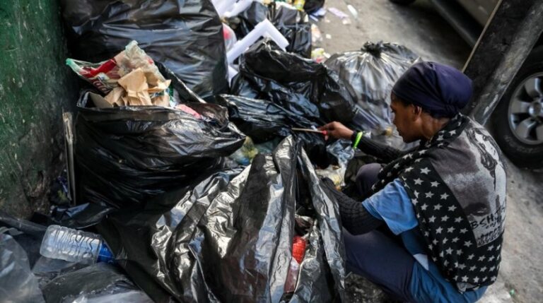 Baja la pobreza extrema en Venezuela, según estudio de Encovi