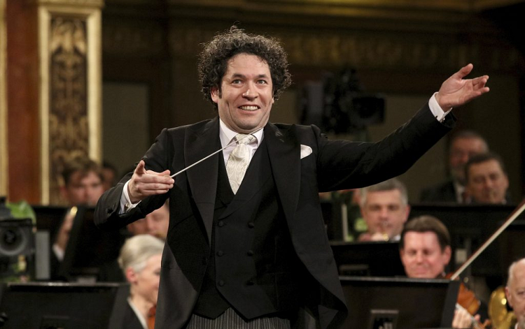 Gustavo Dudamel fue nominado al Grammy 2023