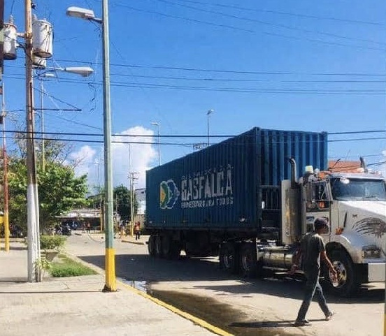 Vehículo de Gasfalca dejó sin internet la sede del banco Bicentenario de Chichiriviche