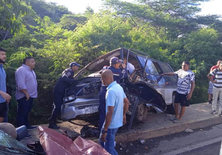 Accidente en Bajada de Guaranao deja cuatro lesionados