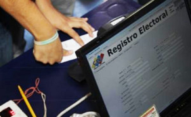 Súmate denuncia descenso en número de inscritos en el Registro Electoral
