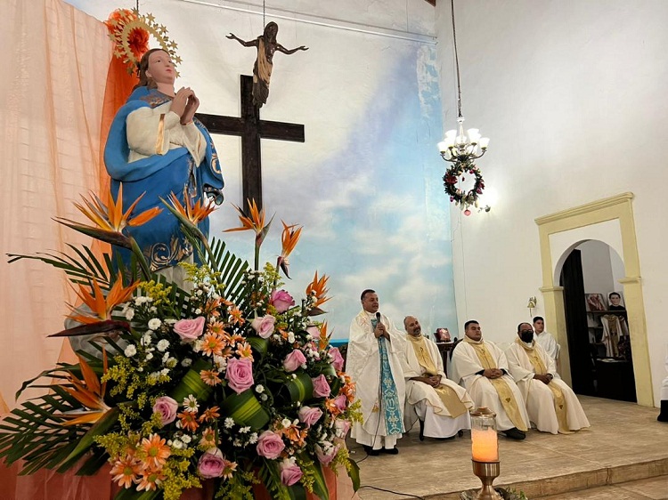 En Pueblo Nuevo celebran a la Inmaculada Concepción