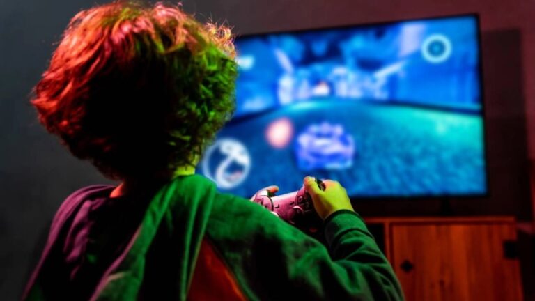 Demandan en Canadá al desarrollador del videojuego Fortnite por crear adicción en niños