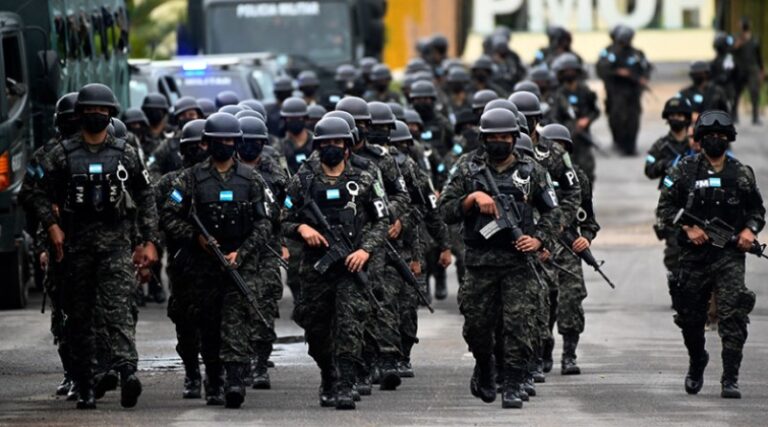 Honduras despliega a cientos de policías al activar el «estado de excepción» contra las pandillas